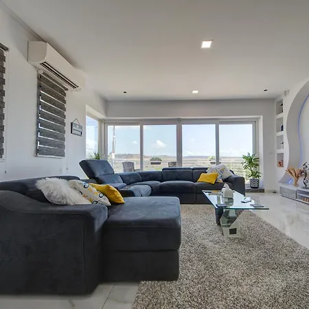 Stunning With Jacuzzi & Beautiful Views By 360 Estates Mellieha