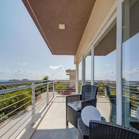 Stunning With Jacuzzi & Beautiful Views By 360 Estates Villa *