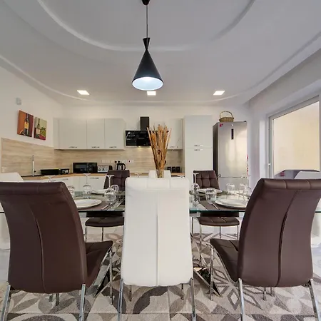 Stunning With Jacuzzi & Beautiful Views By 360 Estates Villa Mellieha
