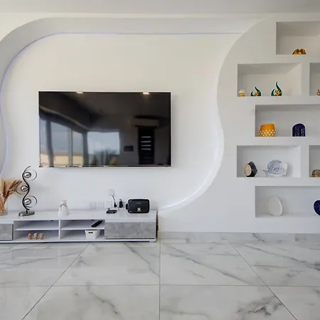 Stunning With Jacuzzi & Beautiful Views By 360 Estates Villa