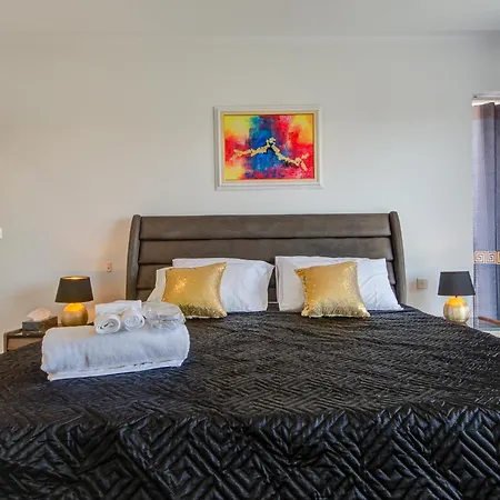 Stunning With Jacuzzi & Beautiful Views By 360 Estates