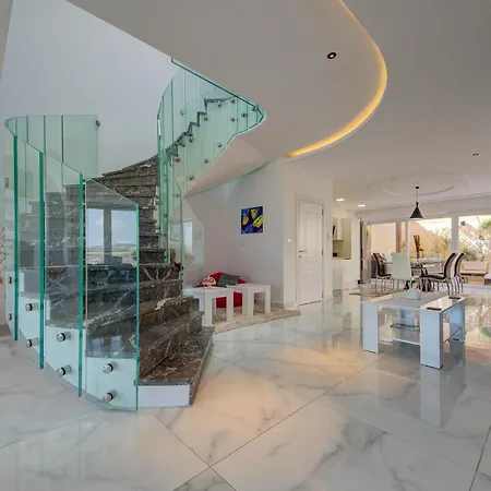 Villa Stunning With Jacuzzi & Beautiful Views By 360 Estates Mellieha