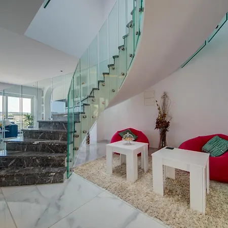 Stunning With Jacuzzi & Beautiful Views By 360 Estates Villa