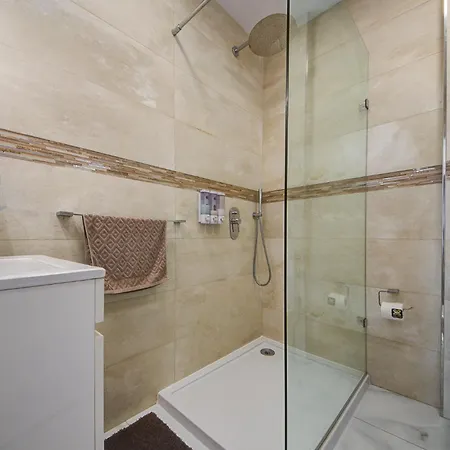 Stunning With Jacuzzi & Beautiful Views By 360 Estates Villa