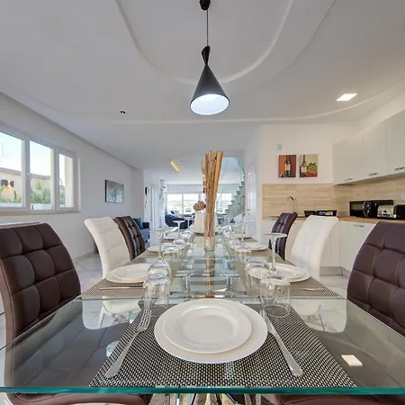 Stunning With Jacuzzi & Beautiful Views By 360 Estates Mellieha