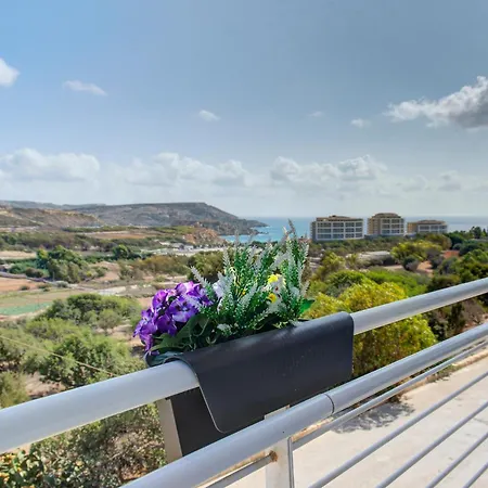 Stunning With Jacuzzi & Beautiful Views By 360 Estates Villa Mellieha