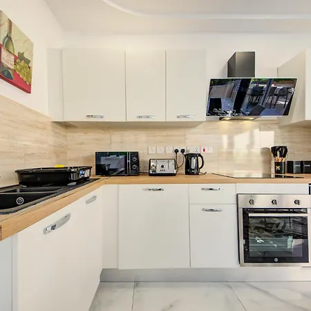 Villa Stunning With Jacuzzi & Beautiful Views By 360 Estates Mellieha