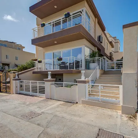 Stunning With Jacuzzi & Beautiful Views By 360 Estates Villa Mellieha