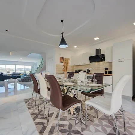 Stunning With Jacuzzi & Beautiful Views By 360 Estates * Mellieħa