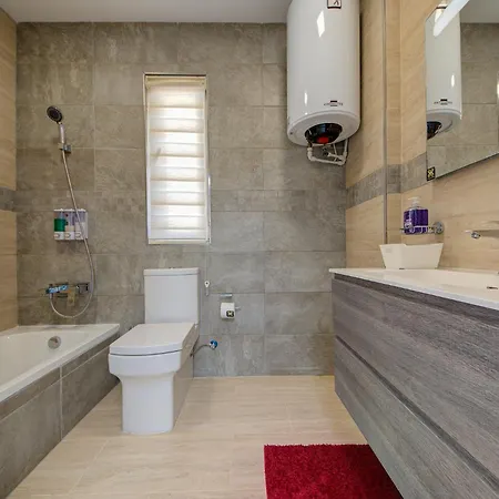 Stunning With Jacuzzi & Beautiful Views By 360 Estates *