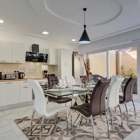 Stunning With Jacuzzi & Beautiful Views By 360 Estates * Mellieħa