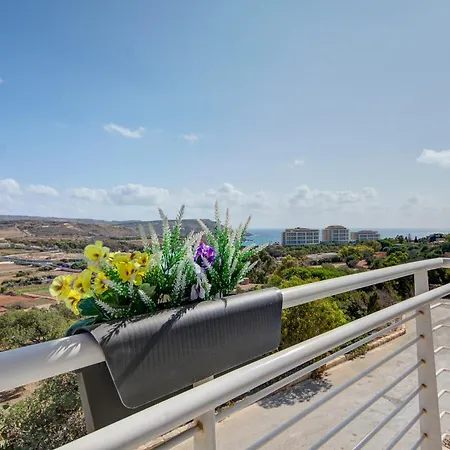 Βίλα Stunning With Jacuzzi & Beautiful Views By 360 Estates Mellieħa
