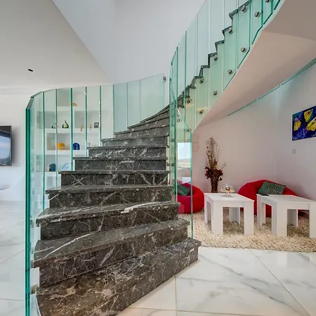 Βίλα Stunning With Jacuzzi & Beautiful Views By 360 Estates Mellieħa