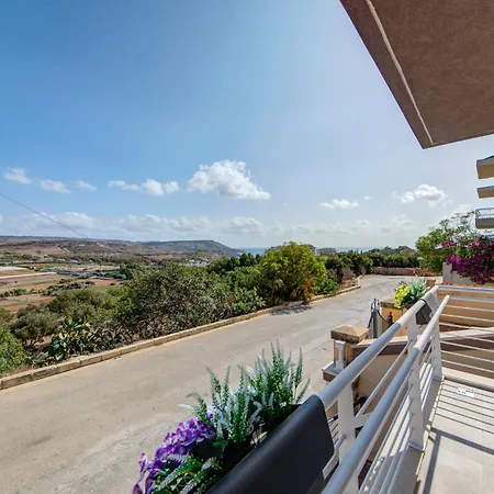 Stunning With Jacuzzi & Beautiful Views By 360 Estates *